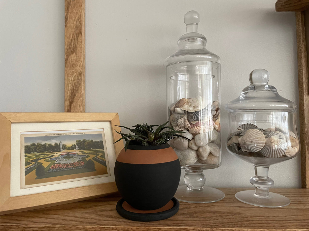 Round Planter with Drainage Plate: Black/Terracotta , Home Decor Housewarming Gift for Her