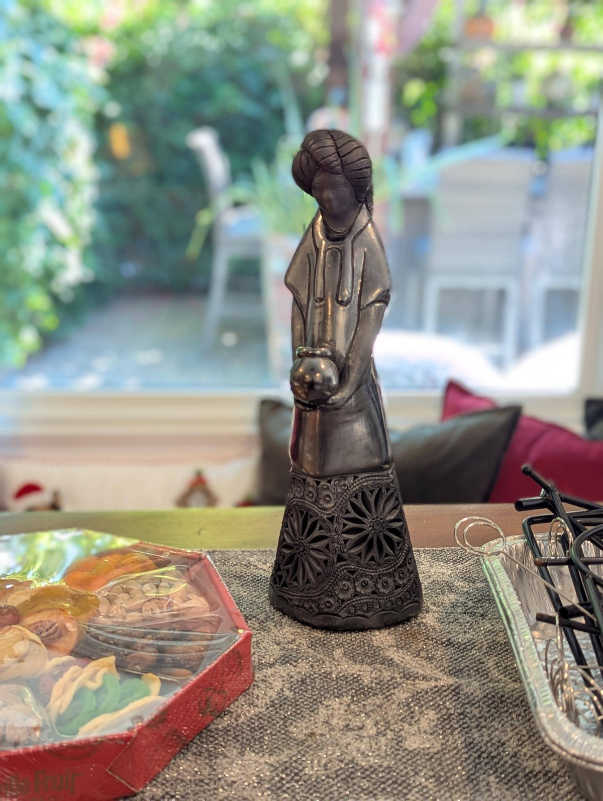 Young Woman Holding a Pot Black Clay Home Decor, Stunning Barro Negro Figurine Handmade Mexican Pottery from San Bartolo near Oaxaca, Mexico
