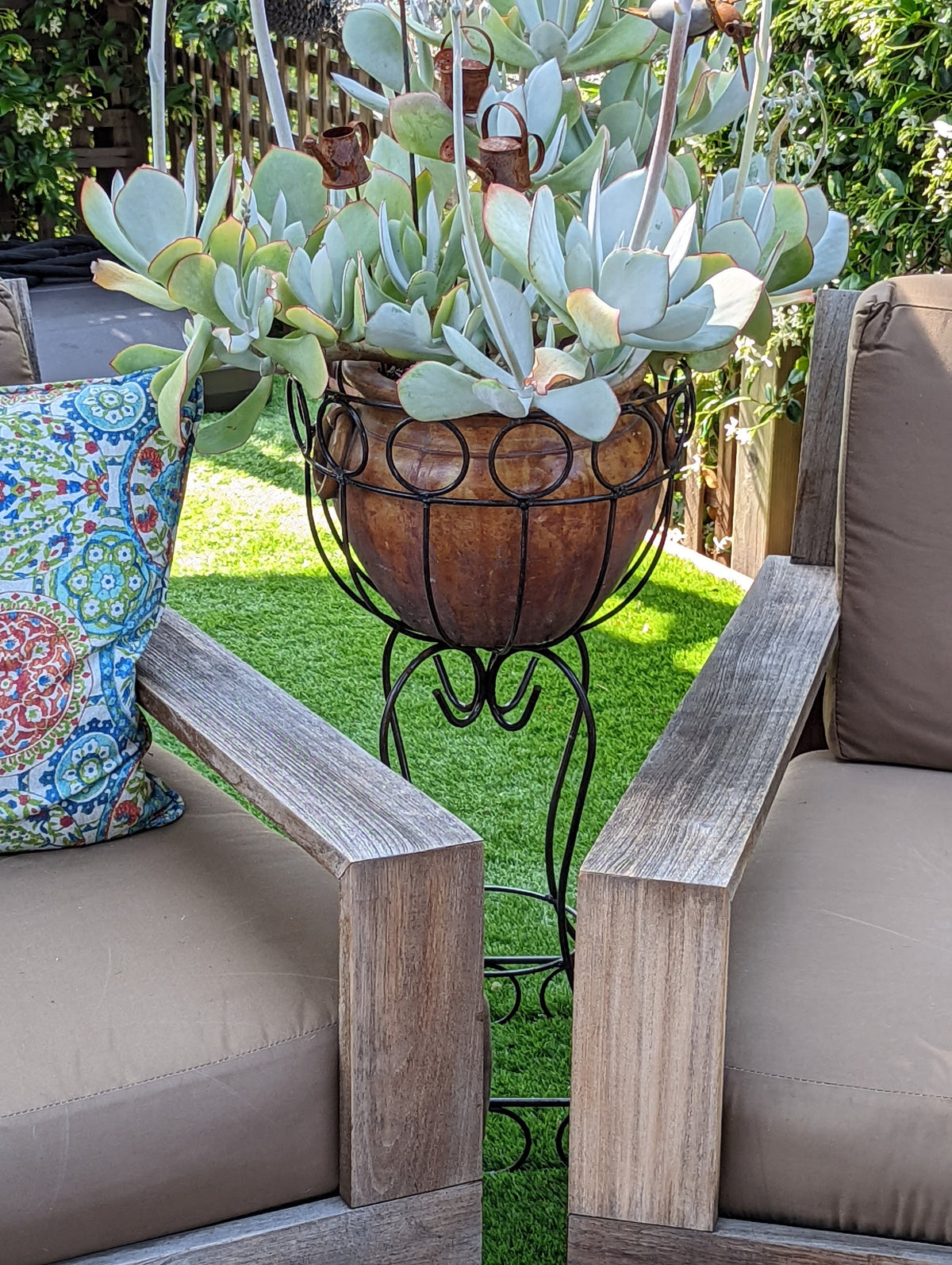 Metal Flower Pot Stand, Handmade Mexican Garden Decor, Flower Pot Holder, Decorative Yard Art, Flower Stand, Garden Decoration