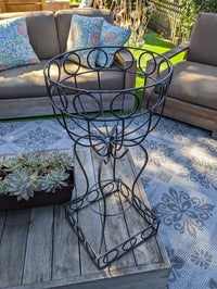 Metal Flower Pot Stand, Handmade Mexican Garden Decor, Flower Pot Holder, Decorative Yard Art, Flower Stand, Garden Decoration