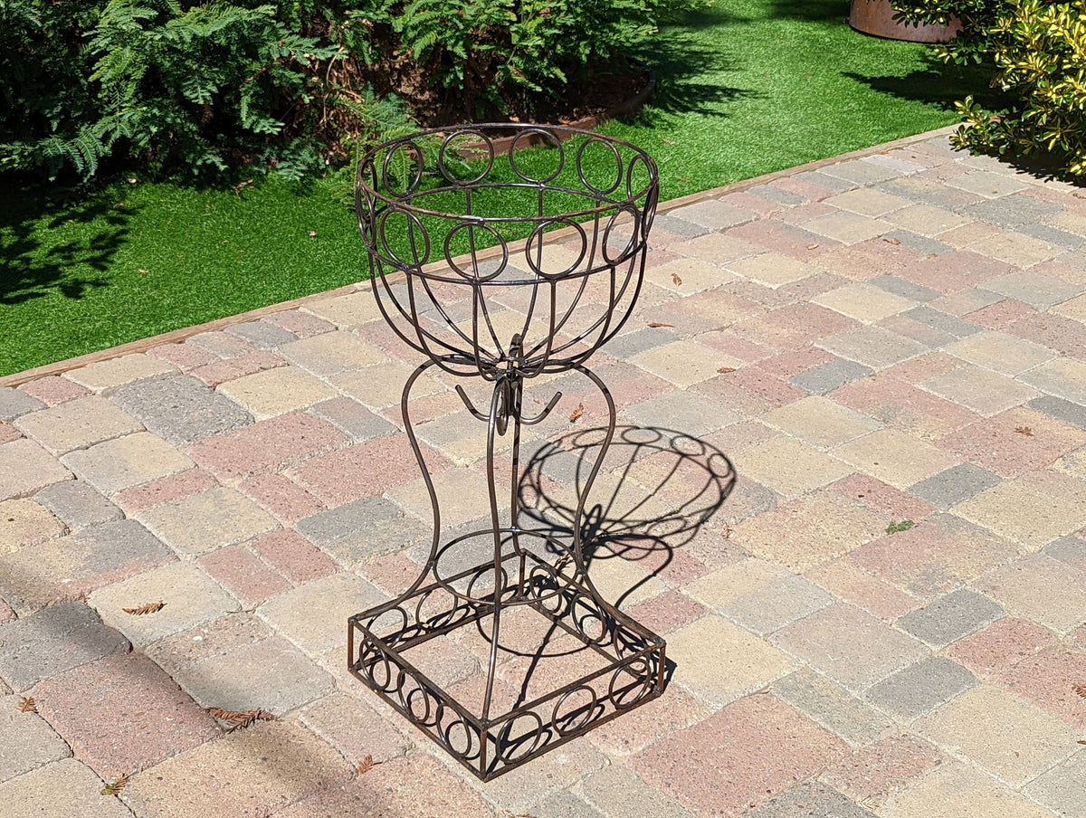 Metal Flower Pot Stand, Handmade Mexican Garden Decor, Flower Pot Holder, Decorative Yard Art, Flower Stand, Garden Decoration