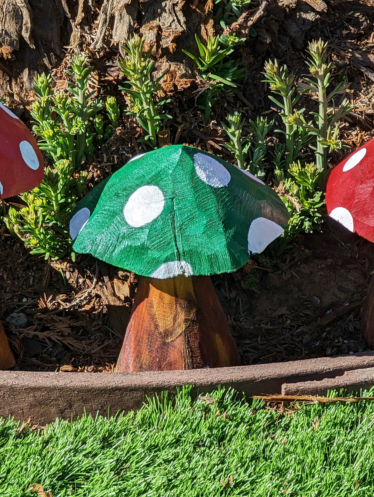 Pre-Order | Toadstool Trio Garden Decor & Yard Art, Wooden Chainsaw Sculptures Unique Home Decor, Set of 3 Handmade Mushrooms, Ships 2-25