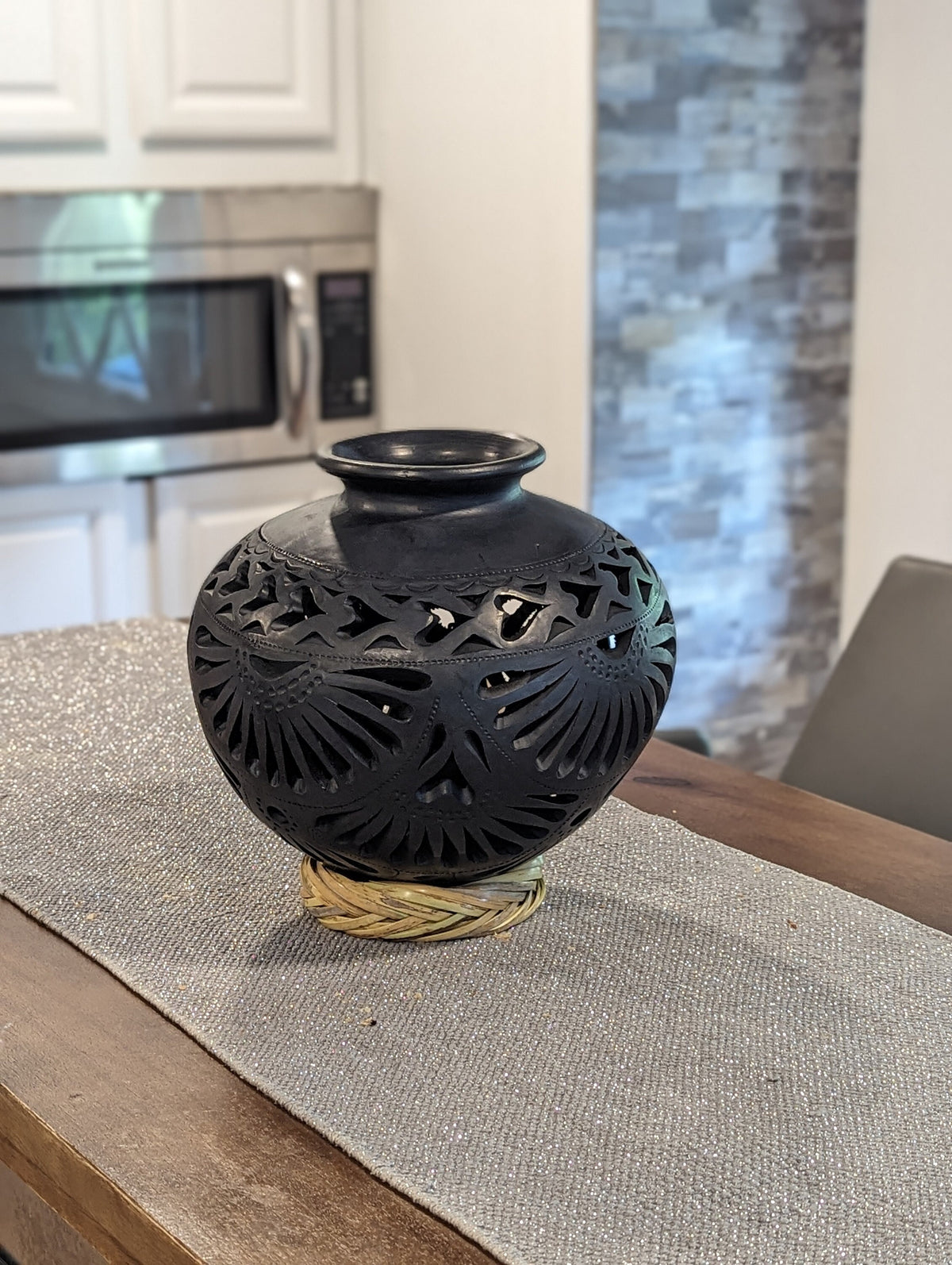 Decorative Centerpiece or Stunning Dried Flower Vase | Black Pottery Home Decor Handmade Mexican Pottery of San Bartolo, Oaxaca Indoor Decor