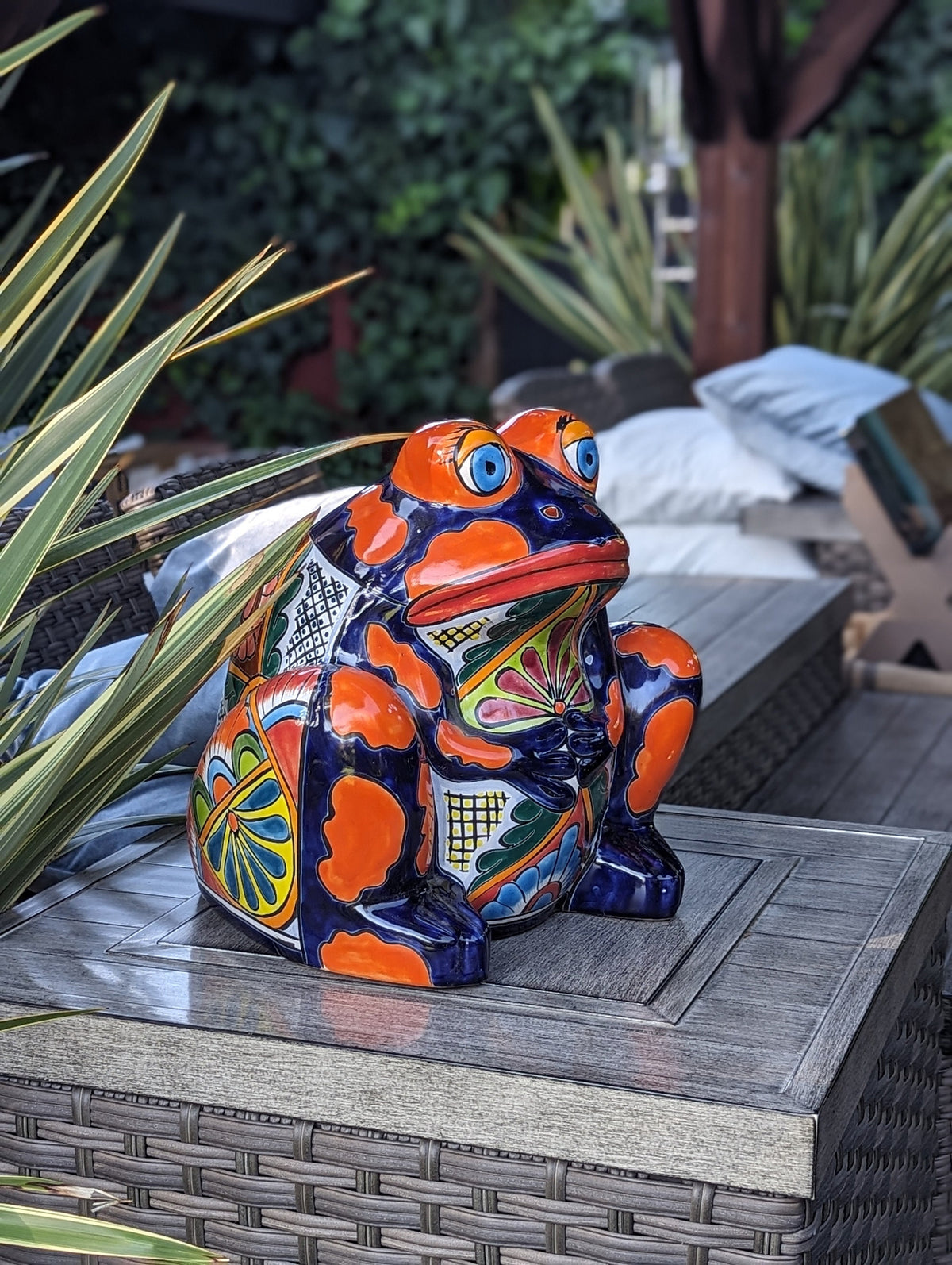 Talavera Frog Flower Pot | Ceramic Pottery for Indoor or Outdoor Planter Pot, Handmade Mexican Home Decor or Garden Decor & Yard Art