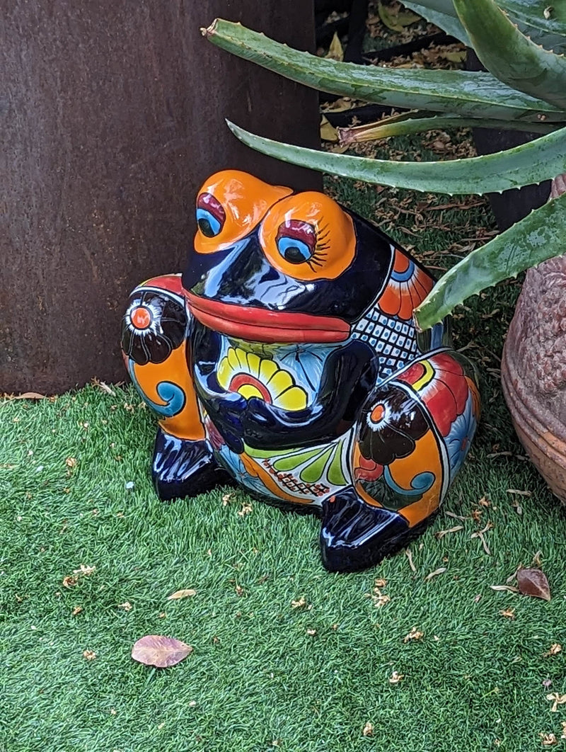 Talavera Frog Flower Pot | Ceramic Pottery for Indoor or Outdoor Planter Pot, Handmade Mexican Home Decor or Garden Decor & Yard Art