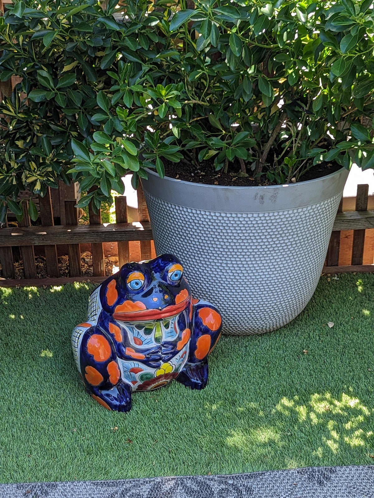 Talavera Frog Flower Pot | Ceramic Pottery for Indoor or Outdoor Planter Pot, Handmade Mexican Home Decor or Garden Decor & Yard Art