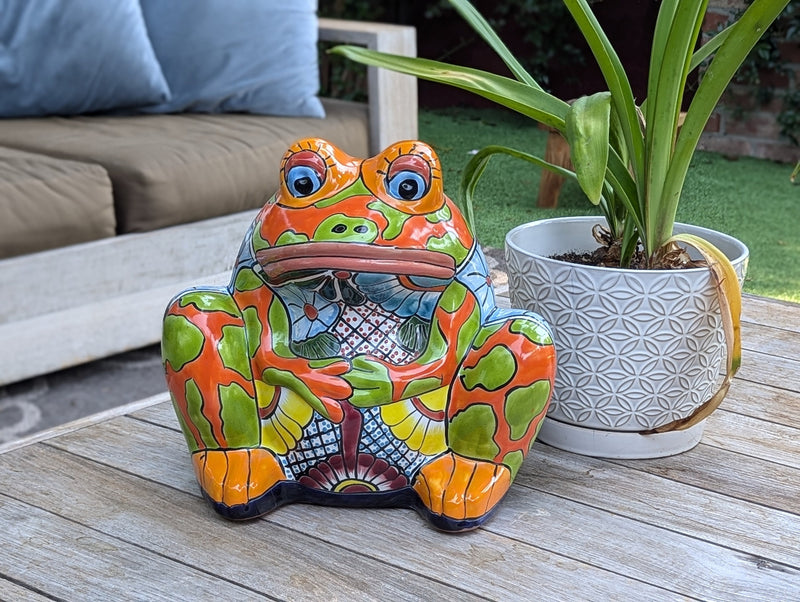 Talavera Frog Flower Pot | Ceramic Pottery for Indoor or Outdoor Planter Pot, Handmade Mexican Home Decor or Garden Decor & Yard Art