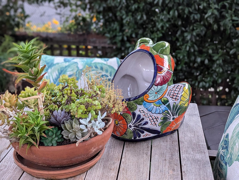 Talavera Frog Flower Pot | Ceramic Pottery for Indoor or Outdoor Planter Pot, Handmade Mexican Home Decor or Garden Decor & Yard Art