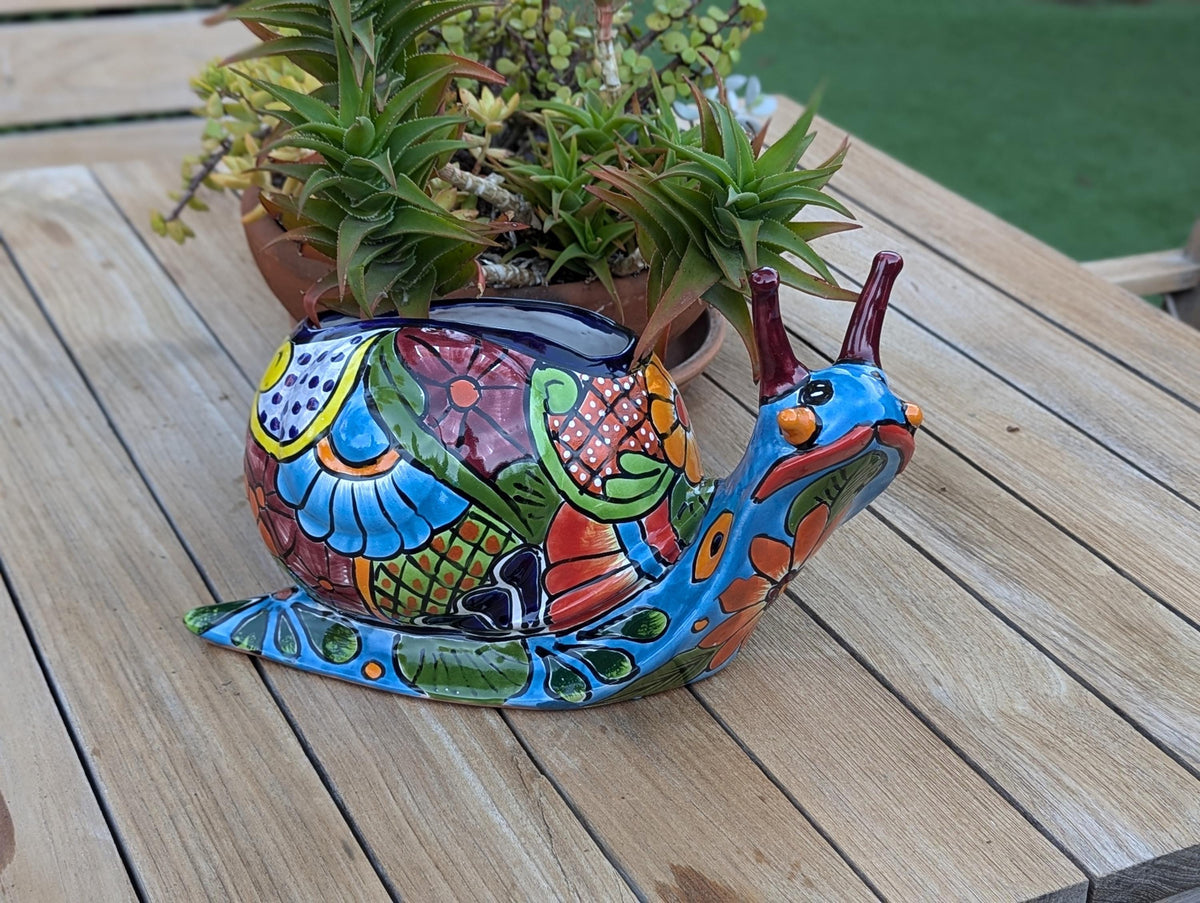snail planter pot Talavera Snail Planter, Ceramic Mexican Planter Pot for Indoor Home De – LUV2BRD