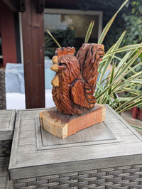 Wooden Rooster Garden Statue Yard Art & Home Decor, Chainsaw Art Carved Wooden Rooster Statue for Outdoor Decoration or Indoor Decor
