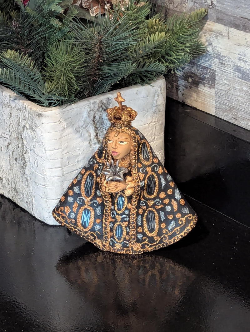 Handmade Figurine from Oaxaca Mexico | Mexican Art Sculpture for Shelf Decor or Home Decor | Original Clay Art Hand Painted Maiden