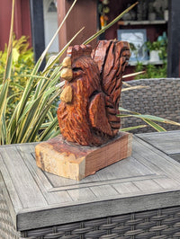 Wooden Rooster Garden Statue Yard Art & Home Decor, Chainsaw Art Carved Wooden Rooster Statue for Outdoor Decoration or Indoor Decor