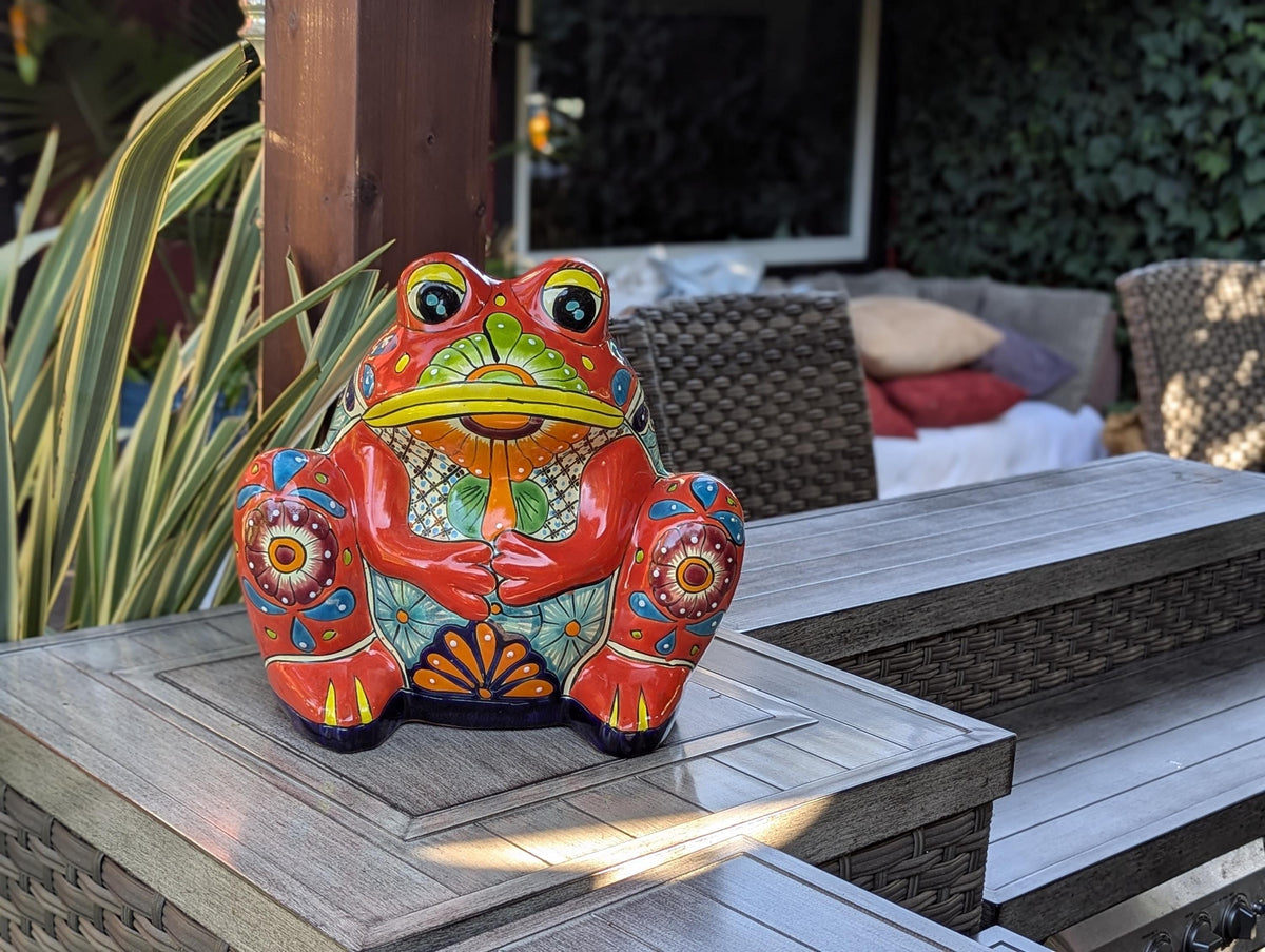 Talavera Frog Flower Pot | Ceramic Pottery for Indoor or Outdoor Planter Pot, Handmade Mexican Home Decor or Garden Decor & Yard Art