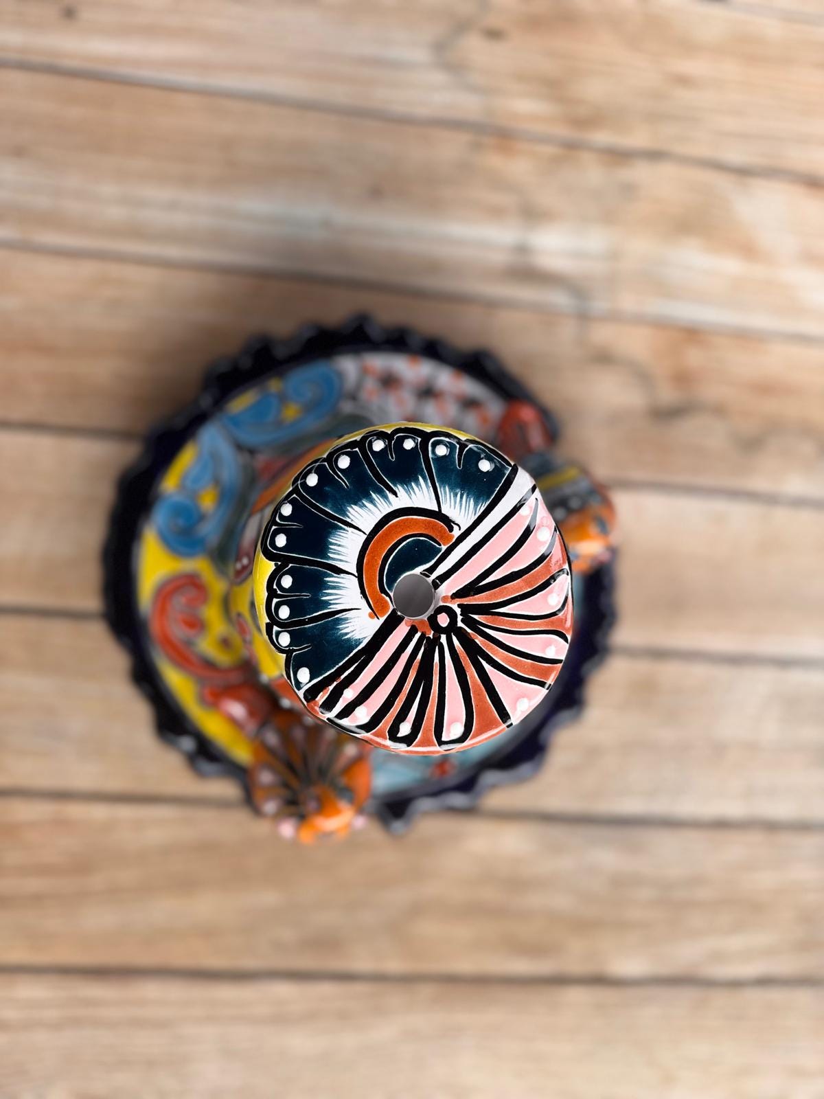 Ceramic Bird Feeder Talavera Pottery, Decorative Outdoor Hanging Feeder Station with Chain, Handmade Mexican Pottery Attract Wild Birds