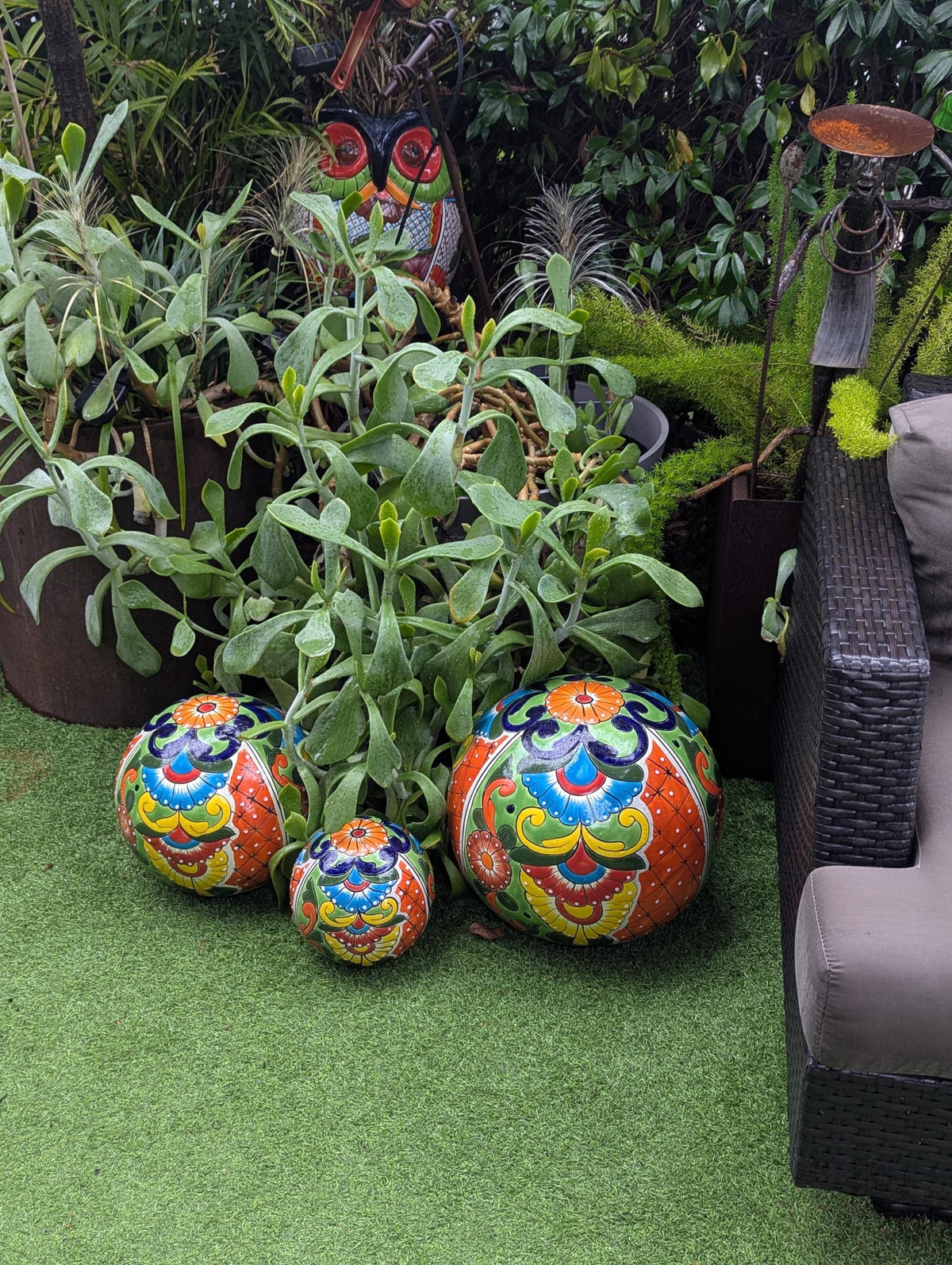 Talavera Garden Spheres: Handmade Mexican Yard Art Decor, Set of 3