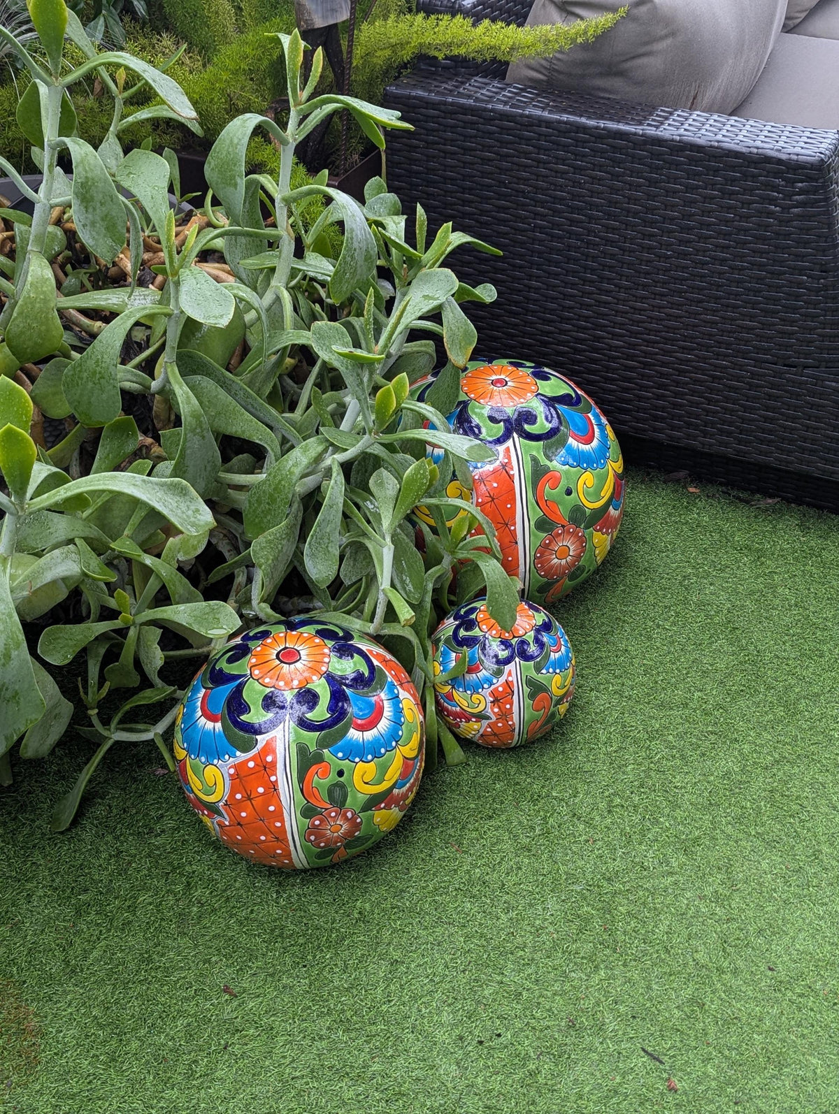 Talavera Garden Spheres: Handmade Mexican Yard Art Decor, Set of 3