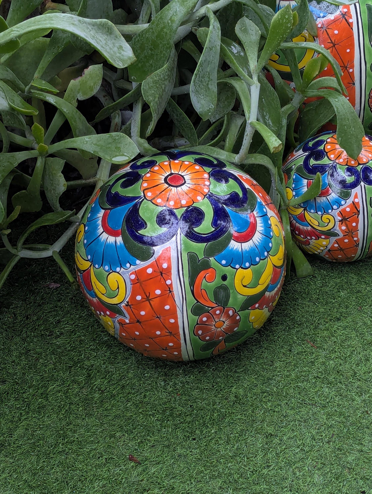 Talavera Garden Spheres: Handmade Mexican Yard Art Decor, Set of 3