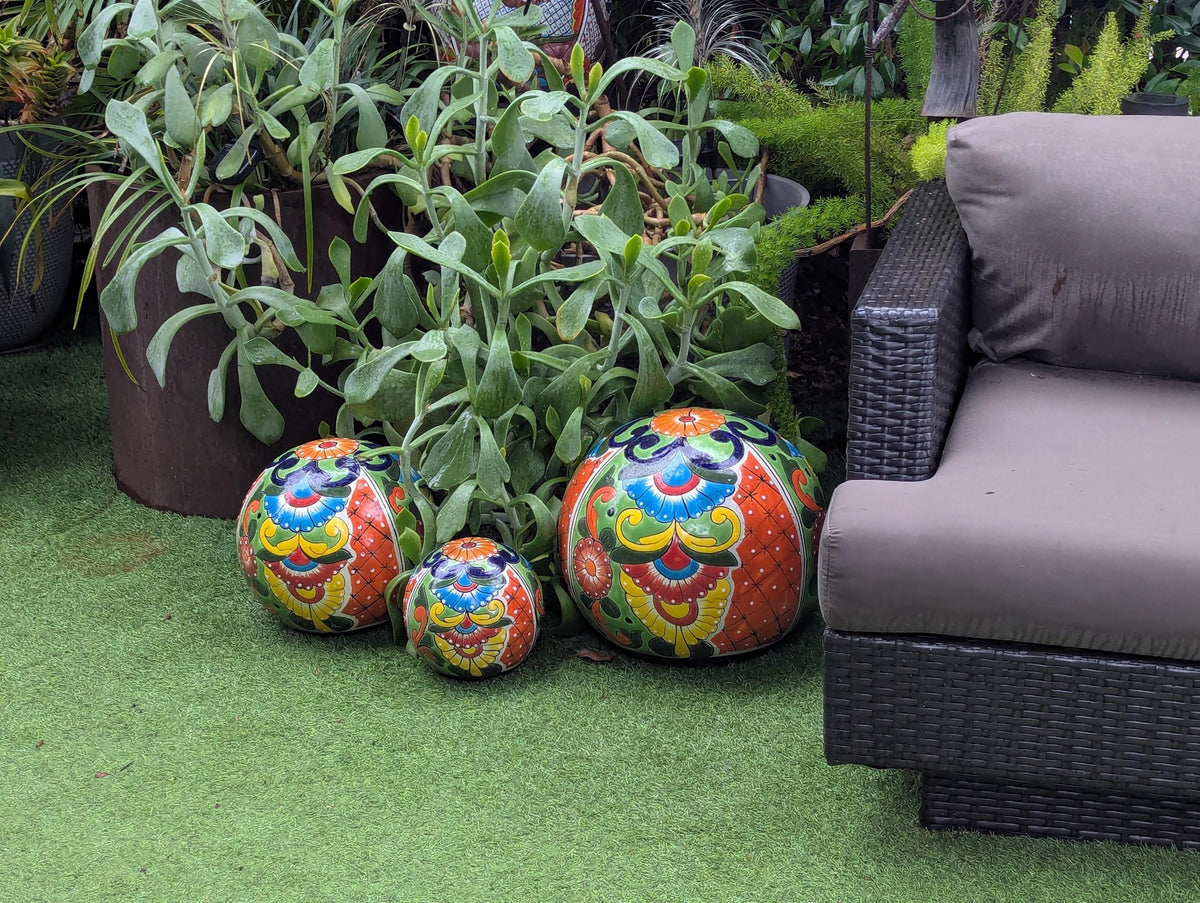 Talavera Garden Spheres: Handmade Mexican Yard Art Decor, Set of 3