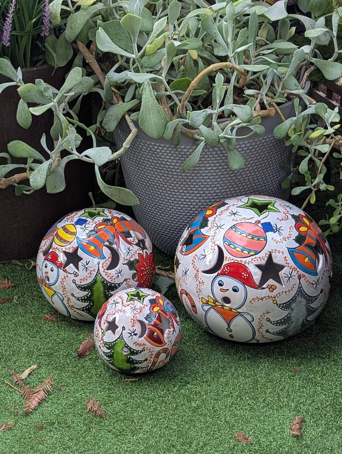 Ceramic Holiday Spheres Lawn Ornament & Garden Decor | Outdoor Talavera Pottery | Handmade in Mexico
