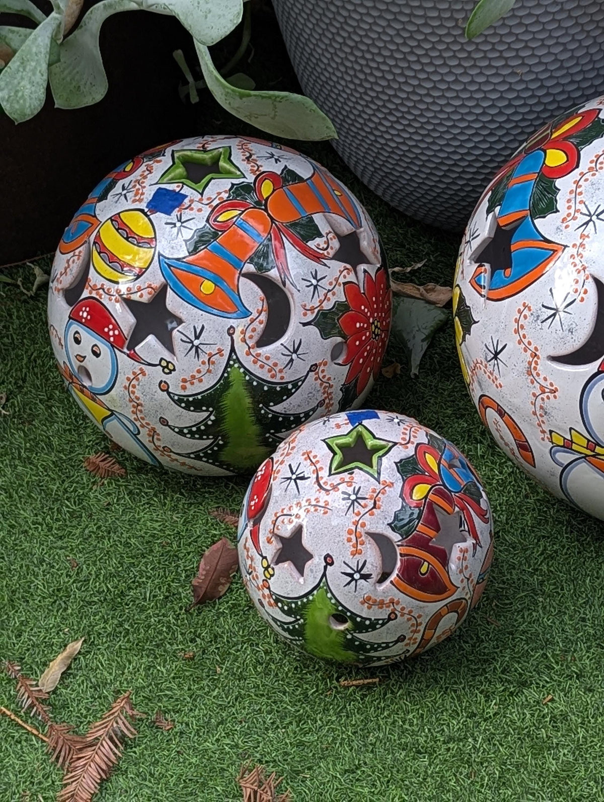 Ceramic Holiday Spheres Lawn Ornament & Garden Decor | Outdoor Talavera Pottery | Handmade in Mexico