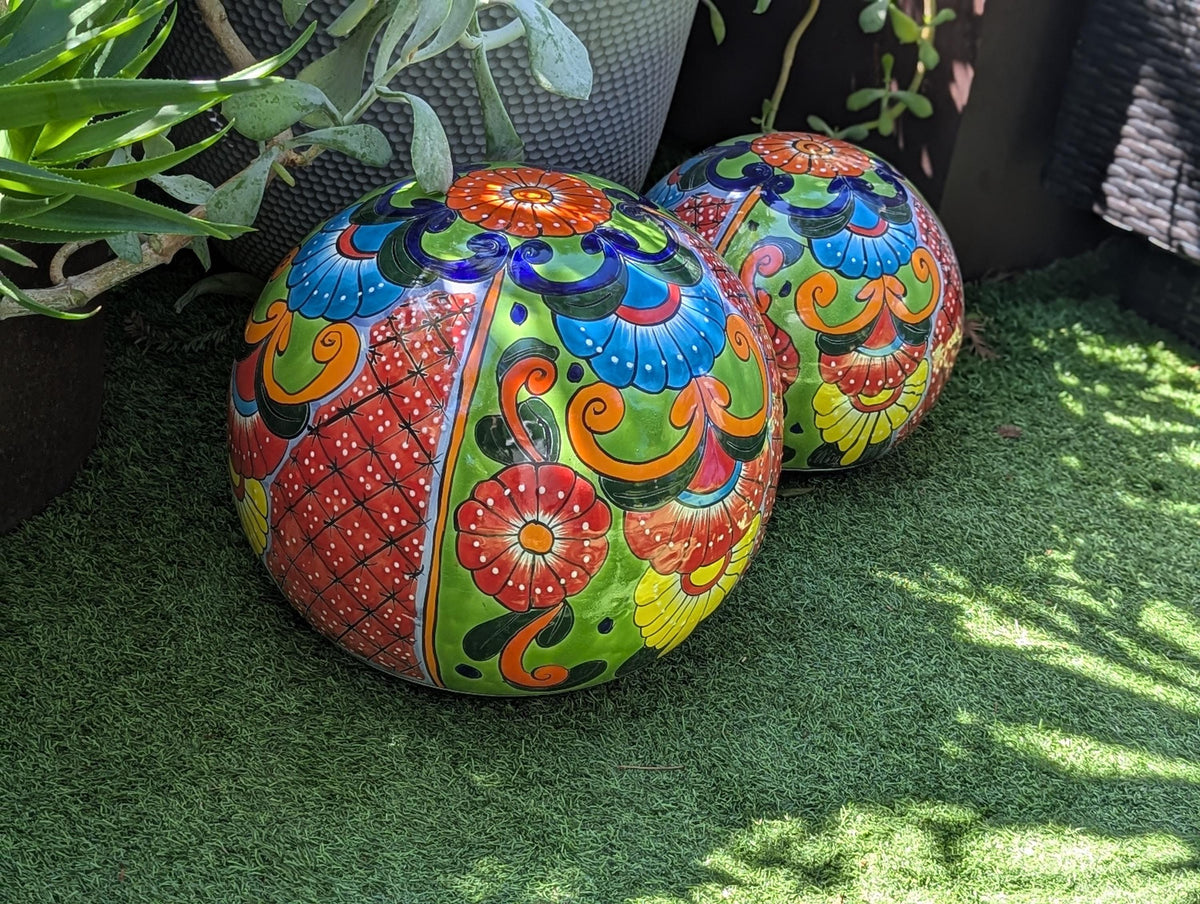 Talavera Garden Spheres | Hand-painted Mexican Pottery Ceramic Lawn Ornaments (Set of 2)