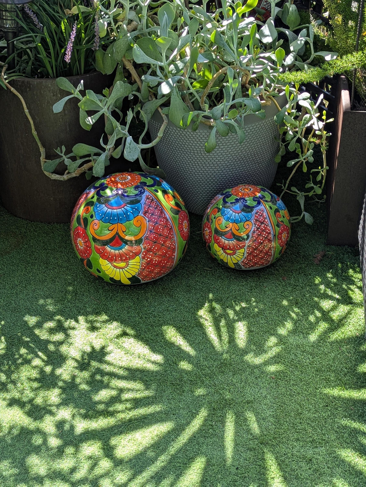 Talavera Garden Spheres | Hand-painted Mexican Pottery Ceramic Lawn Ornaments (Set of 2)