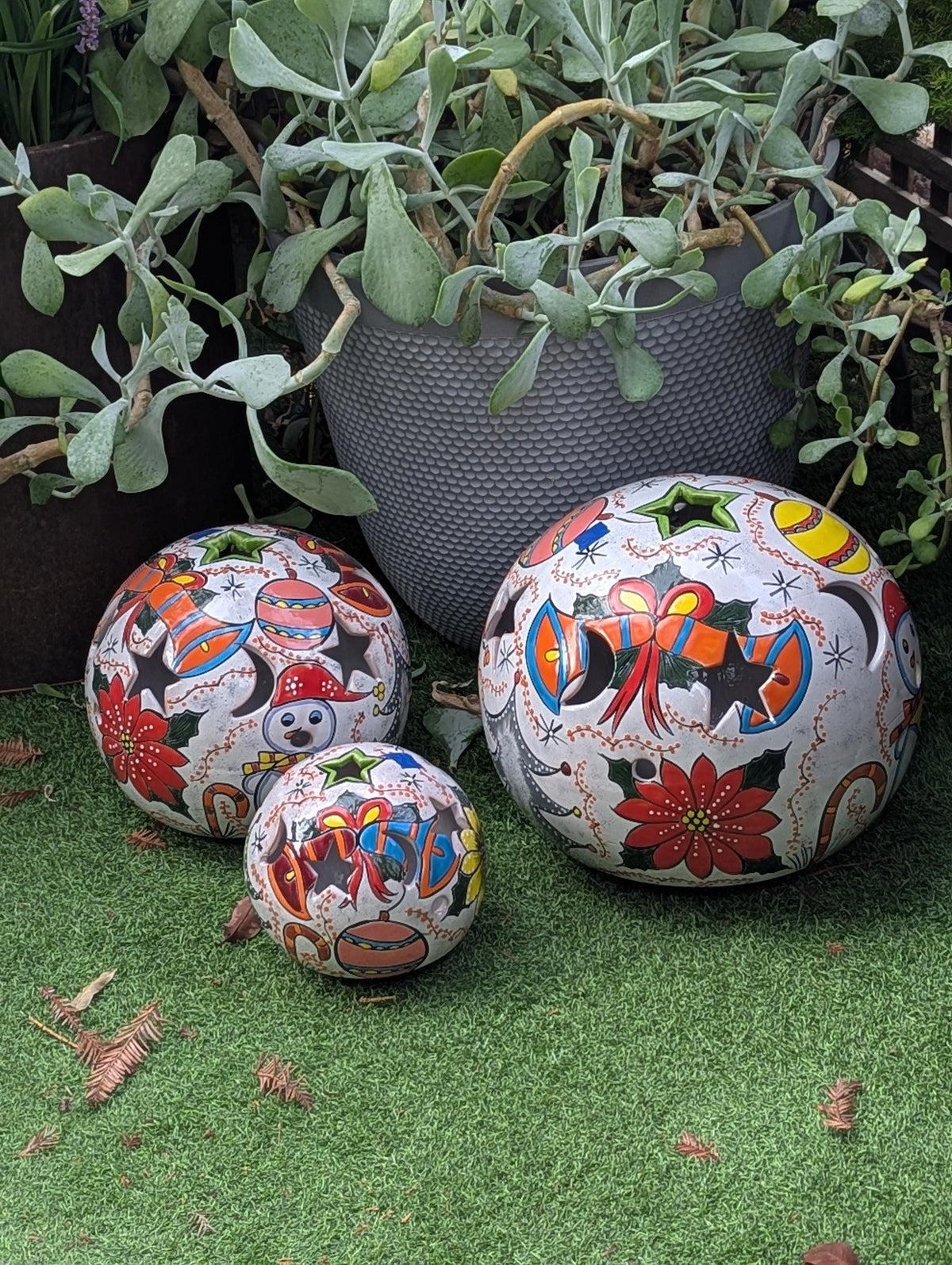 Ceramic Holiday Spheres Lawn Ornament & Garden Decor | Outdoor Talavera Pottery | Handmade in Mexico