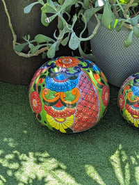 Talavera Garden Spheres | Hand-painted Mexican Pottery Ceramic Lawn Ornaments (Set of 2)