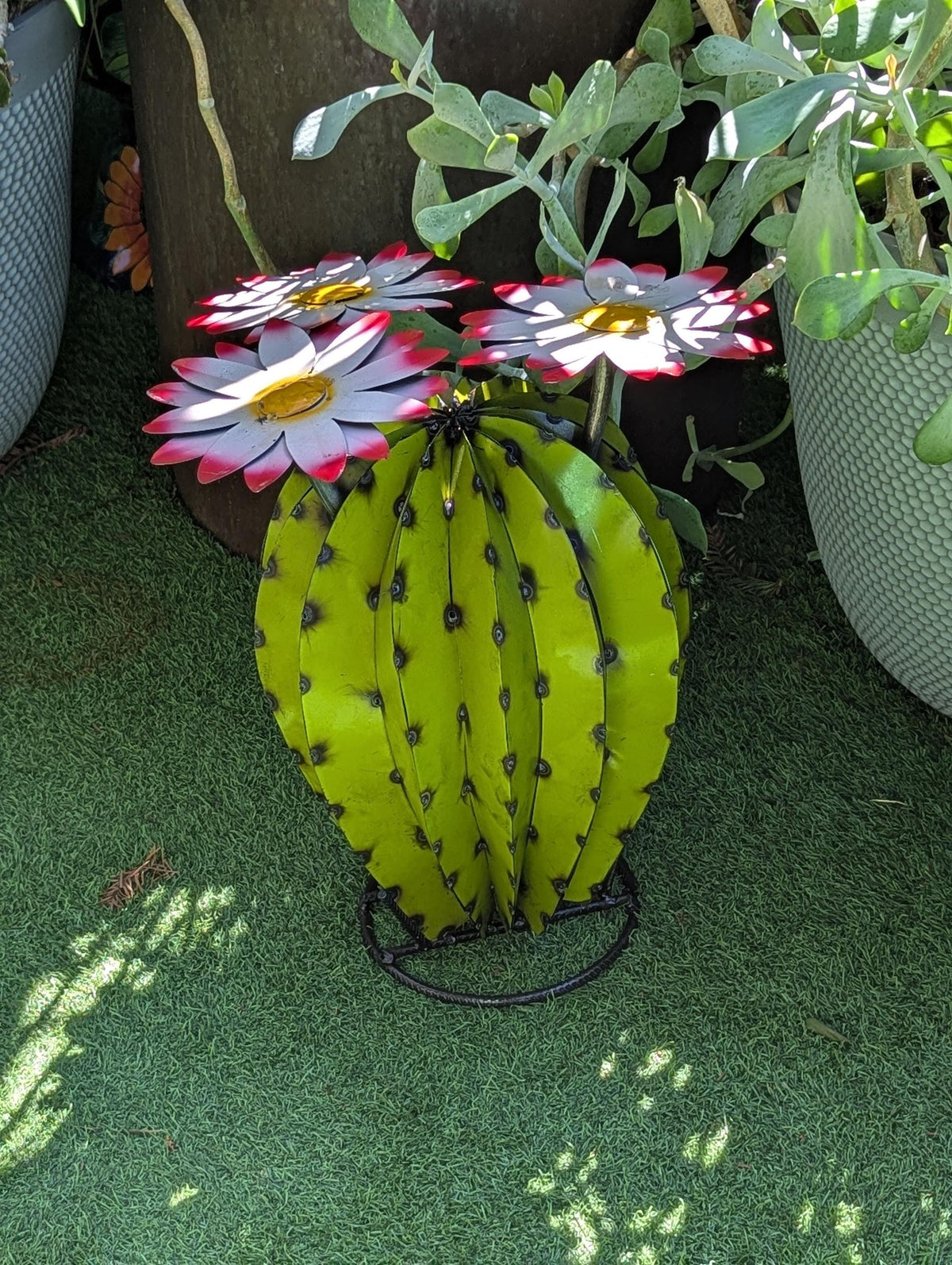 Metal Cactus Garden Sculpture with Blooming Flowers | Rustic Yard Art & Outdoor Lawn Ornament