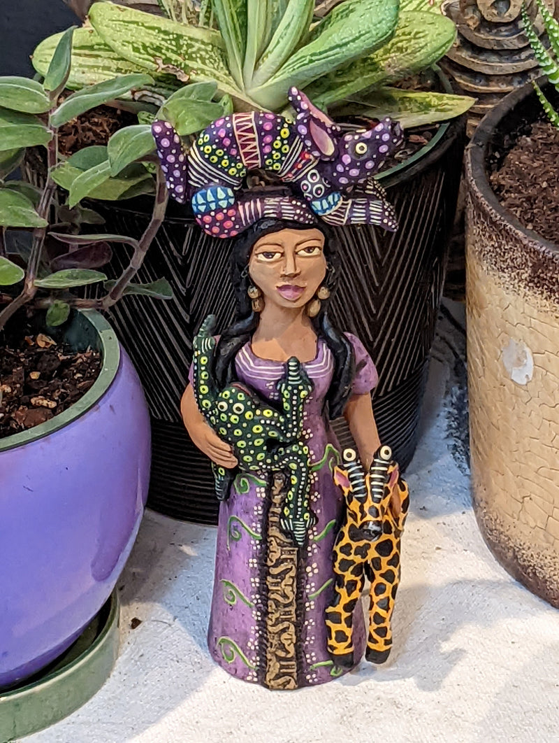 Oaxacan Woman Vendor, Mexican Folk Art from Oaxaca, Clay Figurine, Handmade by Juan Jose Aguilar, Collectible Women Statuette