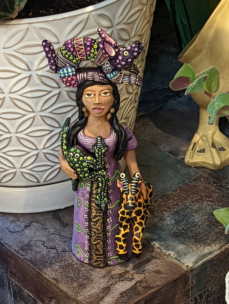 Oaxacan Woman Vendor, Mexican Folk Art from Oaxaca, Clay Figurine, Handmade by Juan Jose Aguilar, Collectible Women Statuette