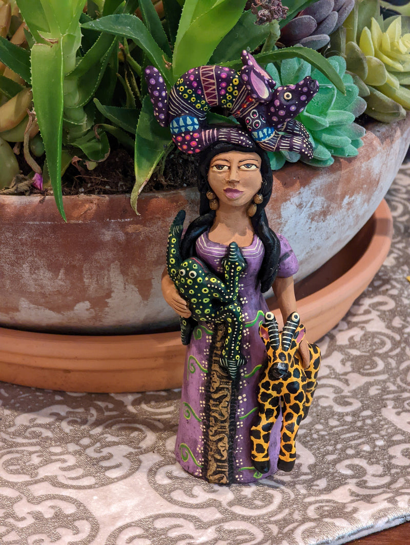 Oaxacan Woman Vendor, Mexican Folk Art from Oaxaca, Clay Figurine, Handmade by Juan Jose Aguilar, Collectible Women Statuette