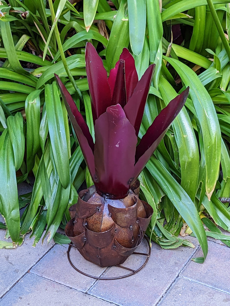 Agave Cactus Yard Art, Metal Garden Decor for Yard or Home, Hand Crafted Lifelike Agave Plant, Mexican Art Cactus Decor, Two-tone Maroon