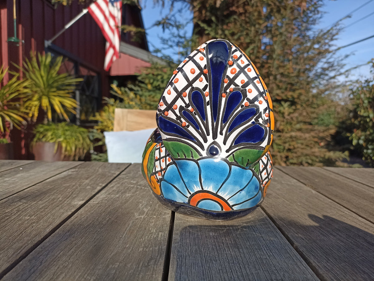 Chicken Flower Pot, Ceramic Talavera Planter, Handmade Mexican Pottery, Indoor Planter, Outdoor Pot, Colorful Home D?cor, Small Planter Pot