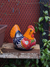 Chicken Flower Pot, Ceramic Talavera Planter, Handmade Mexican Pottery, Indoor Planter, Outdoor Pot, Colorful Home Decor, Small Planter Pot