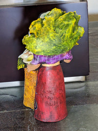 Oaxacan Woman Flower Vendor, Mexican Folk Art from Oaxaca, Clay Figurine, Handmade by Juan Jose Aguilar, Collectible Women Statuette