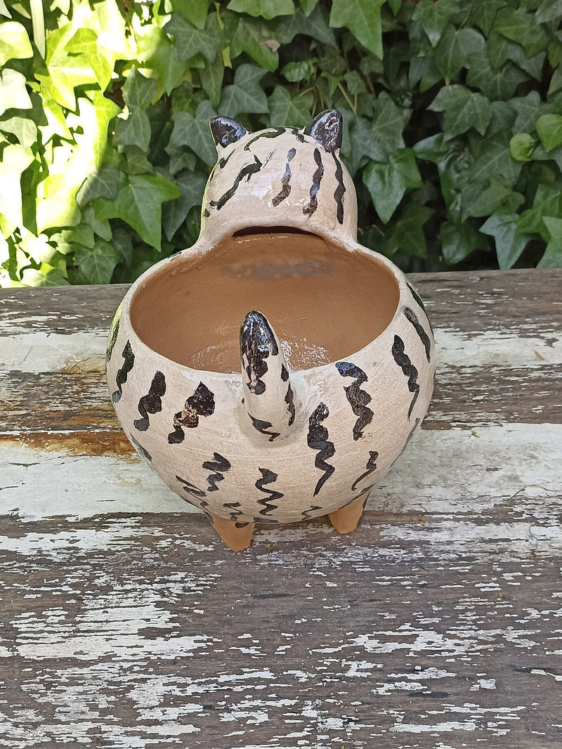 Ceramic Cat Planter, Flower Pot, Handmade Mexican Pottery from Atzompa, Mexico, Home Decor, Indoor or Outdoor Decor, Charming Plant Pot