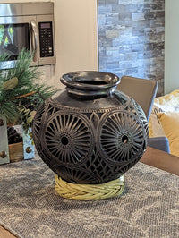 Decorative Vase Barro Negro, Stunning Black Pottery Home Decor, Handmade Mexican Pottery from San Bartolo, Oaxaca, Mexico, Dried Flower Vase