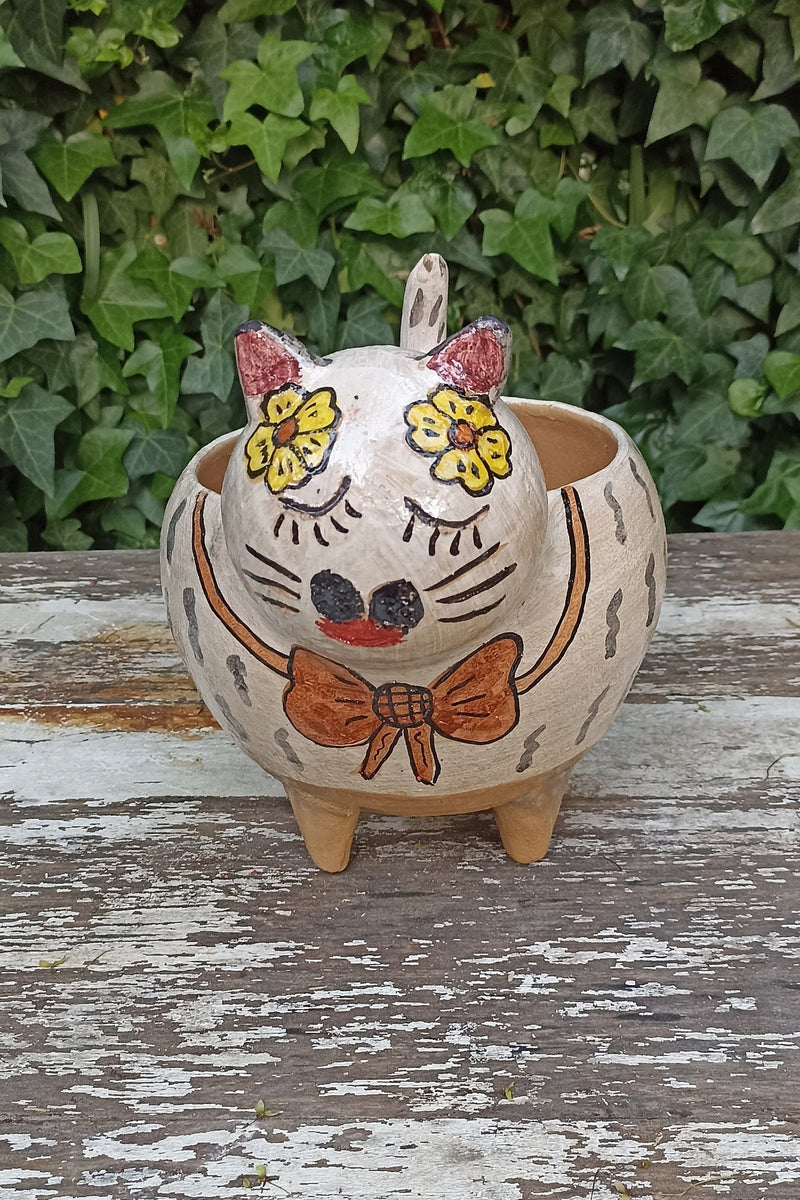 Ceramic Cat Planter, Flower Pot, Handmade Mexican Pottery from Atzompa, Mexico, Home Decor, Indoor or Outdoor Decor, Charming Plant Pot