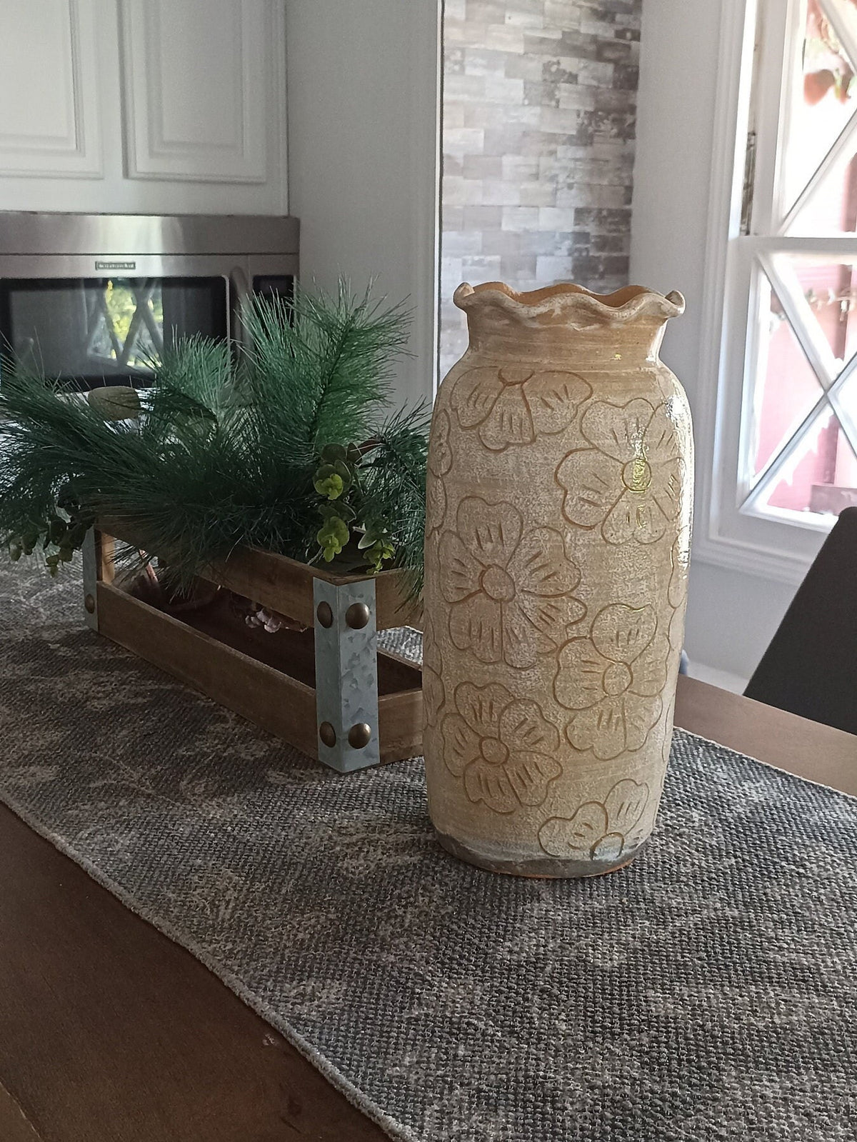 Stunning Planter with Etched Floral Designs, Handmade Mexican Pottery from Santa Maria Atzompa, Mexico, Classic Design