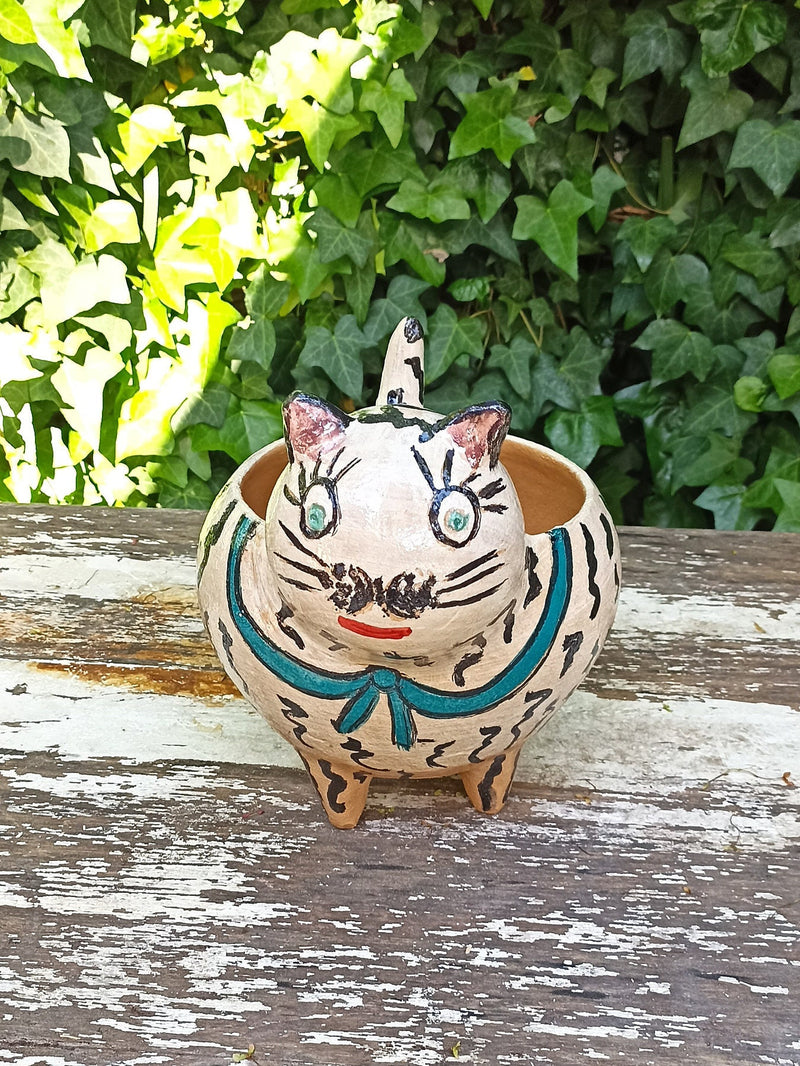 Ceramic Cat Planter, Flower Pot, Handmade Mexican Pottery from Atzompa, Mexico, Home Decor, Indoor or Outdoor Decor, Charming Plant Pot