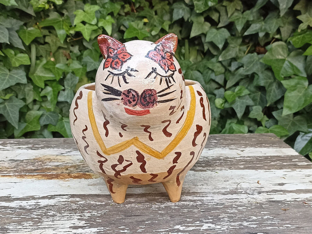 Fat Cat Planter, Ceramic Flower Pot, Handmade Mexican Pottery from Atzompa, Mexico, Home Decor, Indoor or Outdoor Decor, Charming Plant Pot