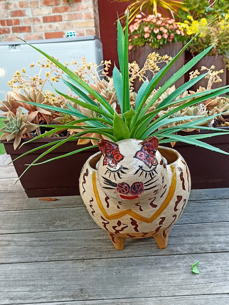 Fat Cat Planter, Ceramic Flower Pot, Handmade Mexican Pottery from Atzompa, Mexico, Home Decor, Indoor or Outdoor Decor, Charming Plant Pot