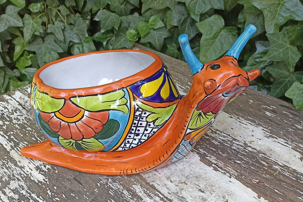 snail planter pot Talavera Snail Planter Mexican Pottery, Ceramic Planter Pot for Indoor – LUV2BRD