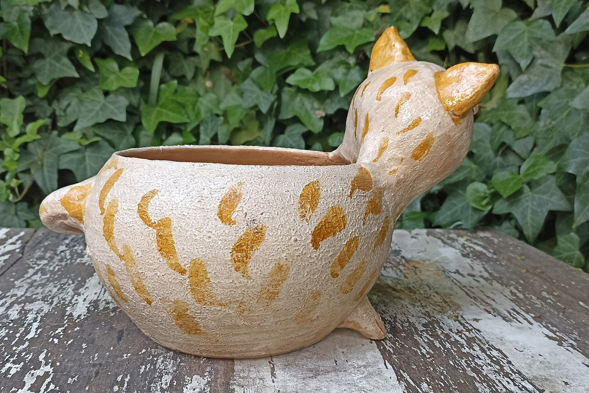 Ceramic Cat Planter, Flower Pot, Handmade Mexican Pottery from Atzompa, Mexico, Home Decor, Indoor or Outdoor Decor, Charming Plant Pot