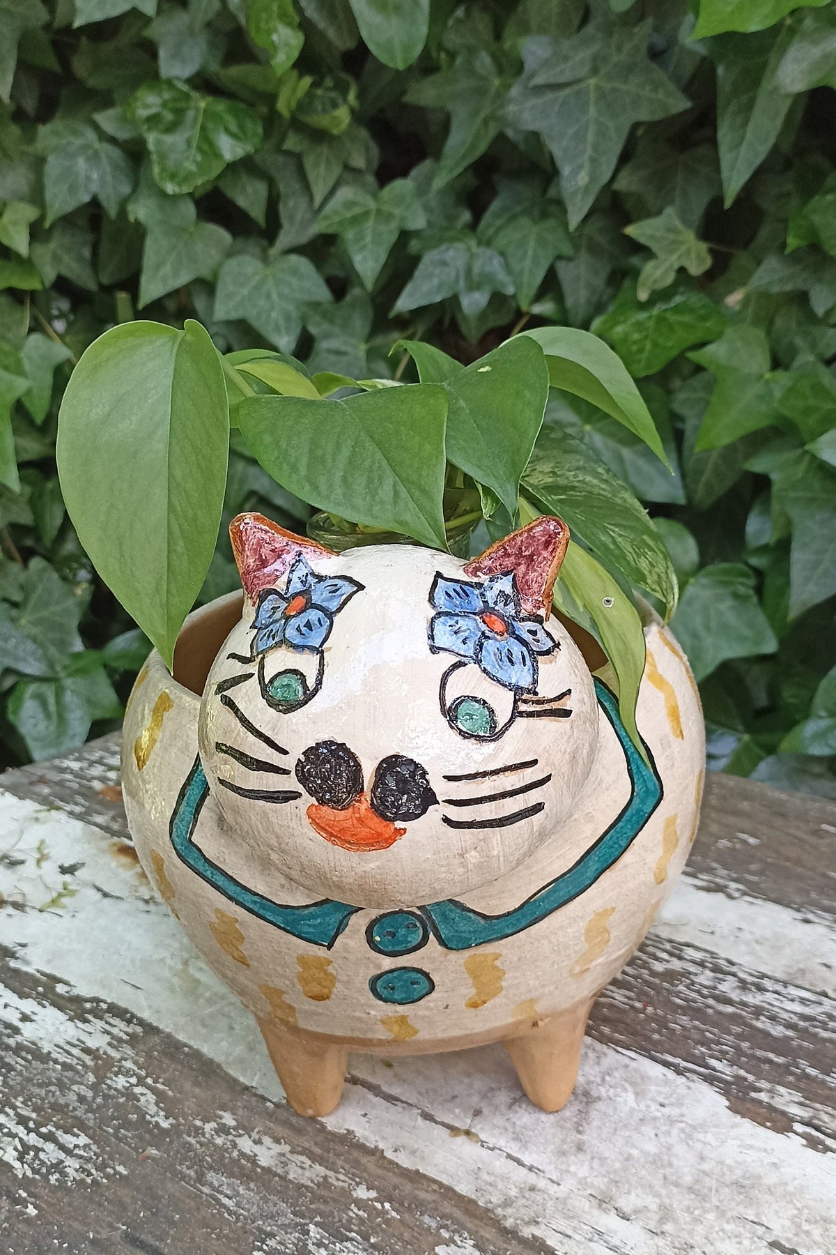 Ceramic Cat Planter, Flower Pot, Handmade Mexican Pottery from Atzompa, Mexico, Home Decor, Indoor or Outdoor Decor, Charming Plant Pot