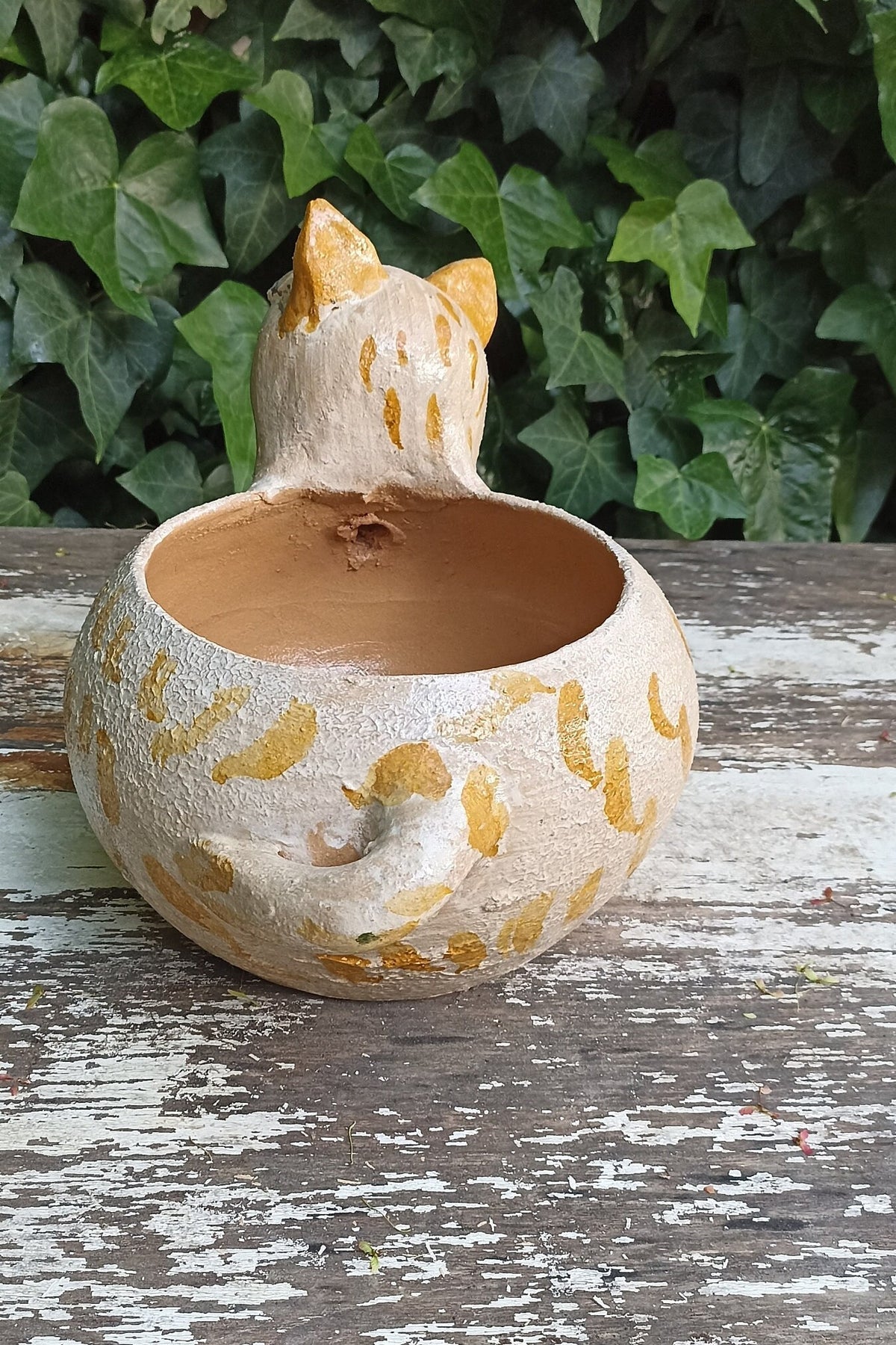Ceramic Cat Planter, Flower Pot, Handmade Mexican Pottery from Atzompa, Mexico, Home Decor, Indoor or Outdoor Decor, Charming Plant Pot