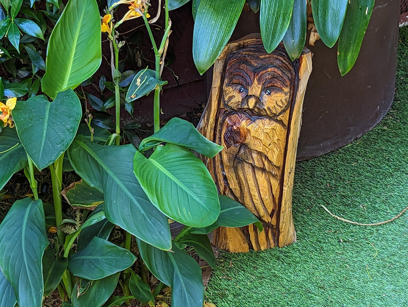 Barn Owl Garden Statue, Owl Wall Art, Barn Owl Decor, Chainsaw Art, Carved Owl Statue, Owl Decorations, Outdoor Garden Statue