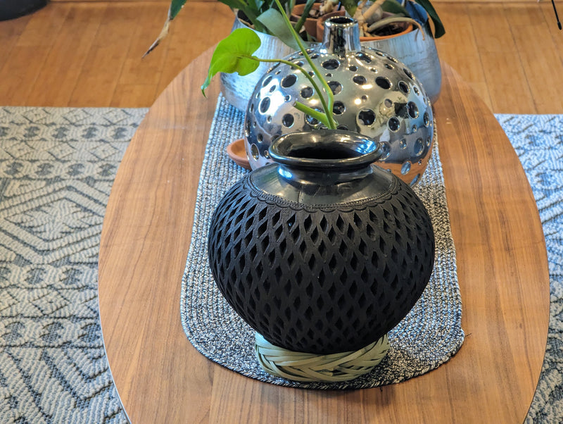 Decorative Centerpiece, Stunning Dried Flower Vase Black Pottery Home Decor, Handmade Mexican Pottery of San Bartolo, Oaxaca, Indoor Decor