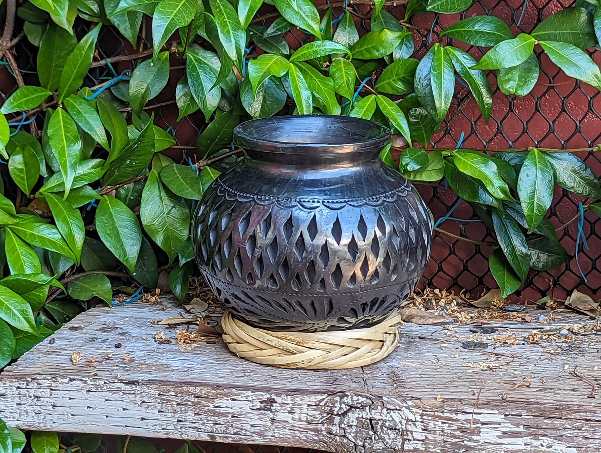 Stunning Dried Flower Vase Black Pottery Home Decor, Handmade Mexican Pottery of San Bartolo, Oaxaca, Indoor Decor, Small Centerpiece